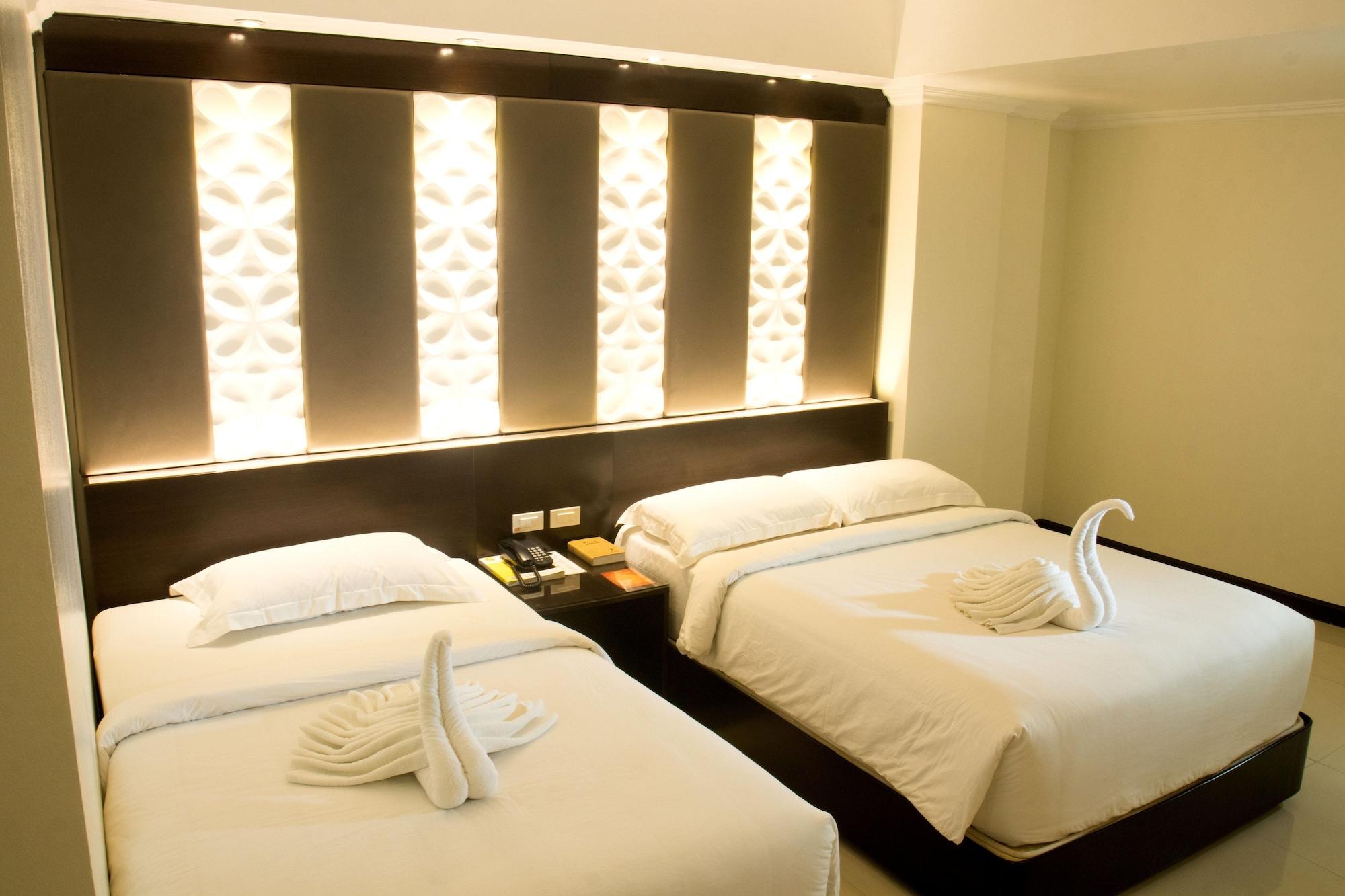 M Citi Suites Cebu Stadt Exterior foto