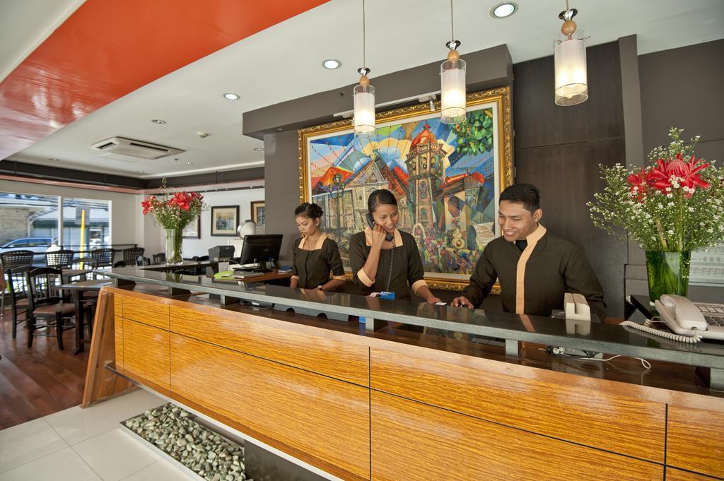 M Citi Suites Cebu Stadt Exterior foto
