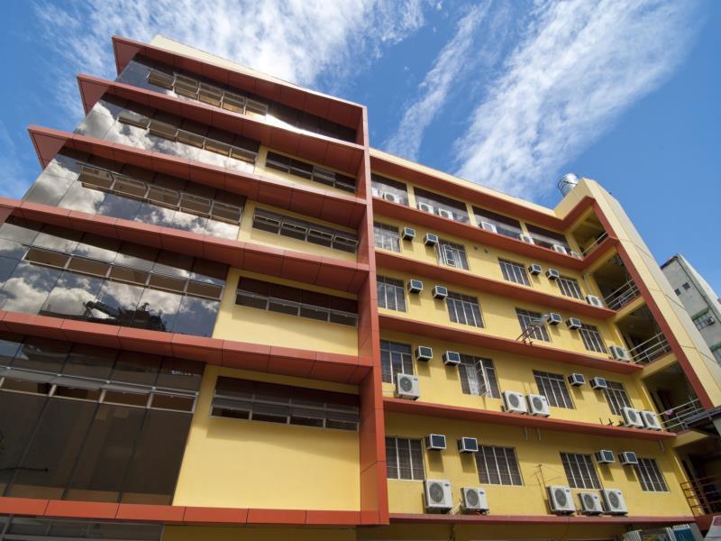 M Citi Suites Cebu Stadt Exterior foto