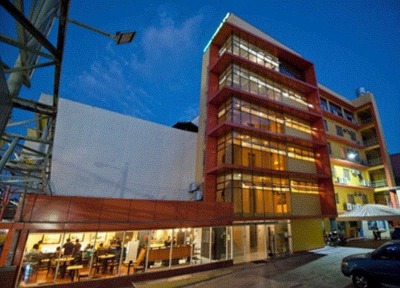 M Citi Suites Cebu Stadt Exterior foto