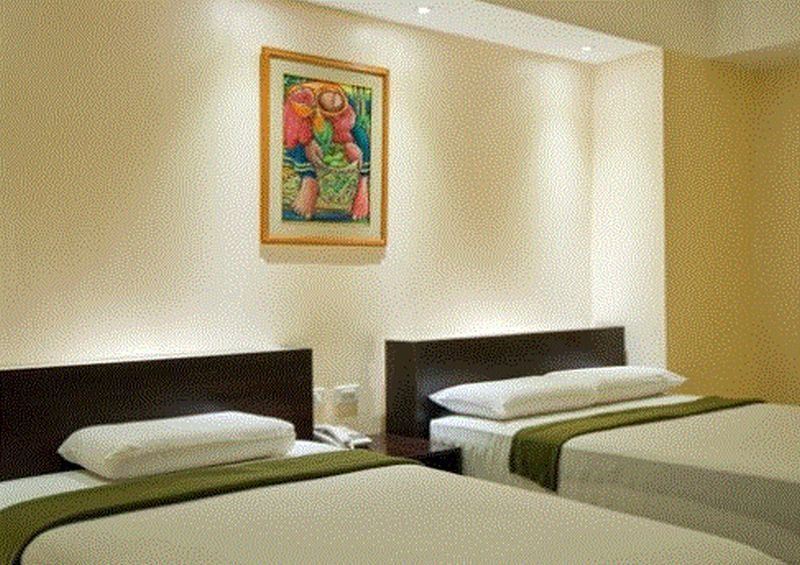 M Citi Suites Cebu Stadt Exterior foto