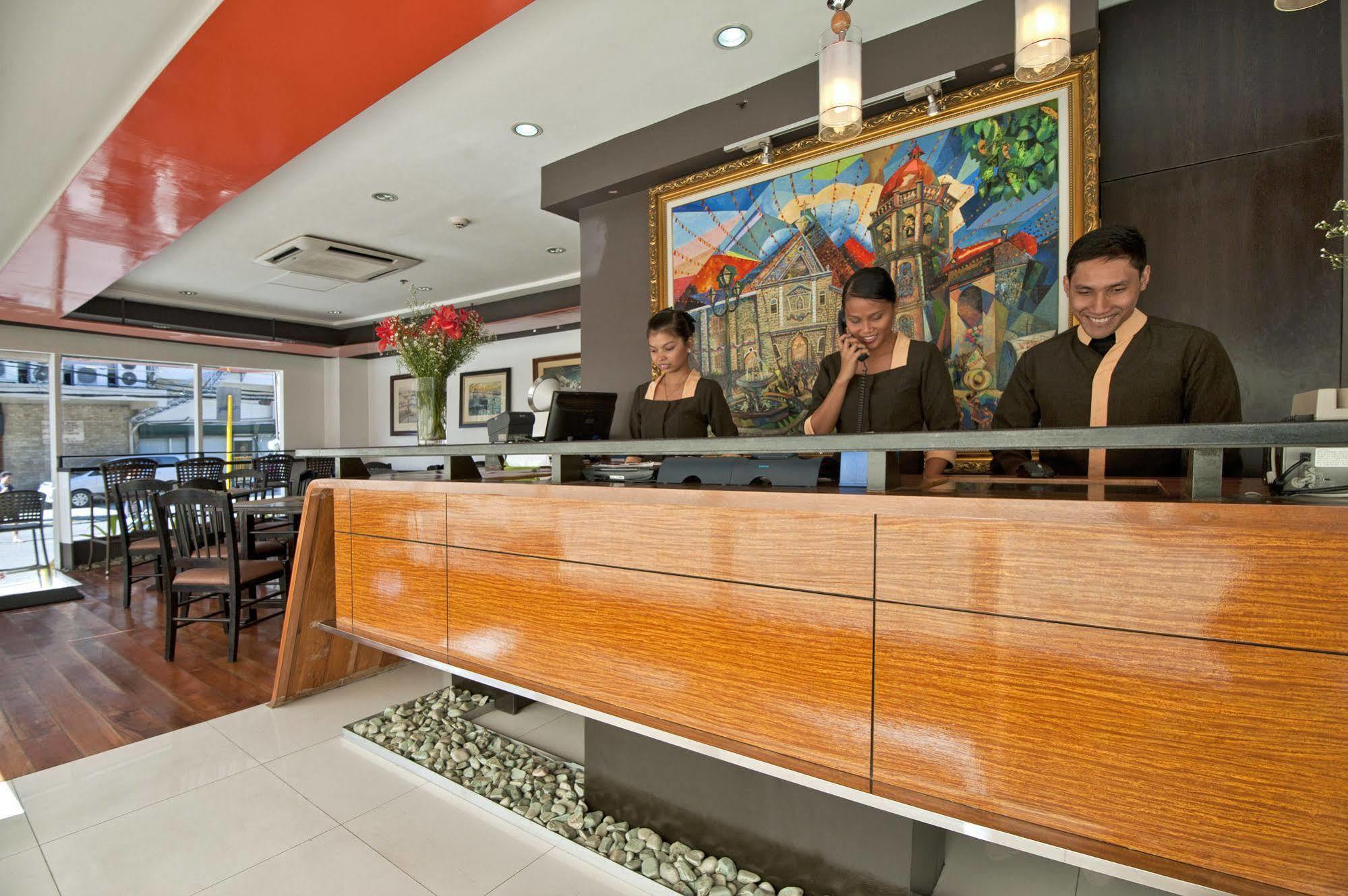 M Citi Suites Cebu Stadt Exterior foto